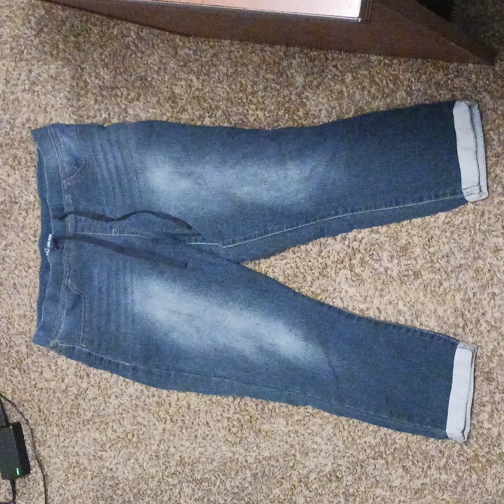 Stretch capri